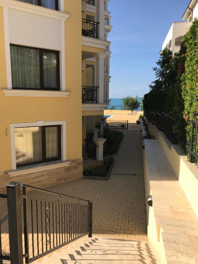 Horizon Katrina Apartments - Sea Line & Beach Access สวิติ วลัส ภายนอก รูปภาพ