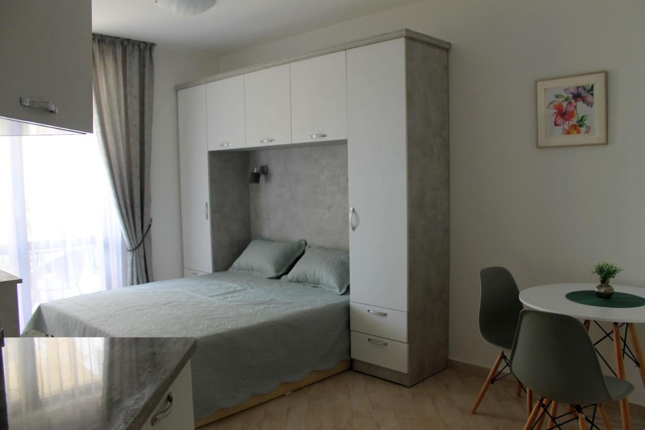 Horizon Katrina Apartments - Sea Line & Beach Access สวิติ วลัส ภายนอก รูปภาพ