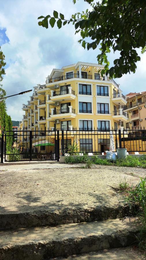 Horizon Katrina Apartments - Sea Line & Beach Access สวิติ วลัส ภายนอก รูปภาพ