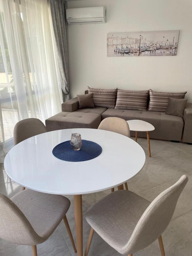 Horizon Katrina Apartments - Sea Line & Beach Access สวิติ วลัส ภายนอก รูปภาพ