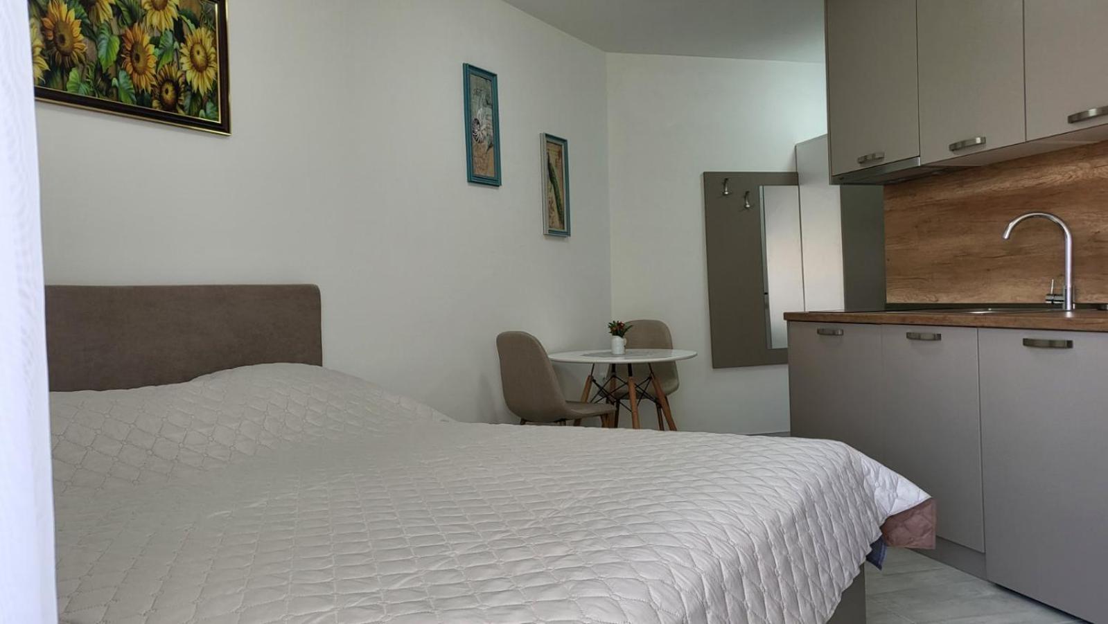 Horizon Katrina Apartments - Sea Line & Beach Access สวิติ วลัส ภายนอก รูปภาพ